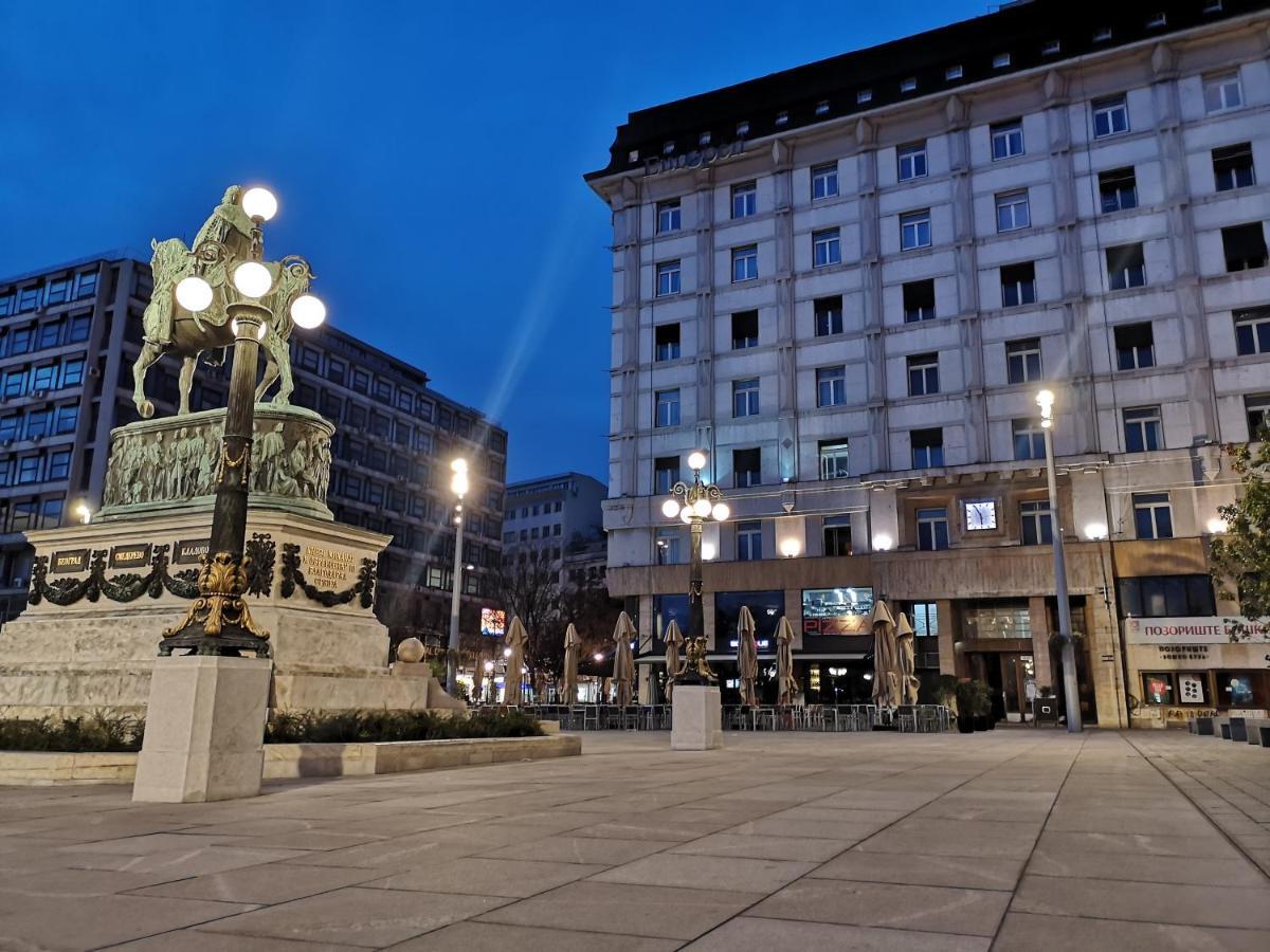 Five Points Square - City Center Bed & Breakfast Belgrade Exterior photo